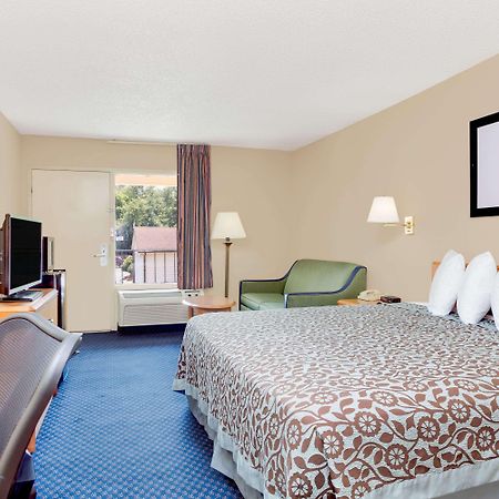 Americas Best Value Inn Aiken Bagian luar foto